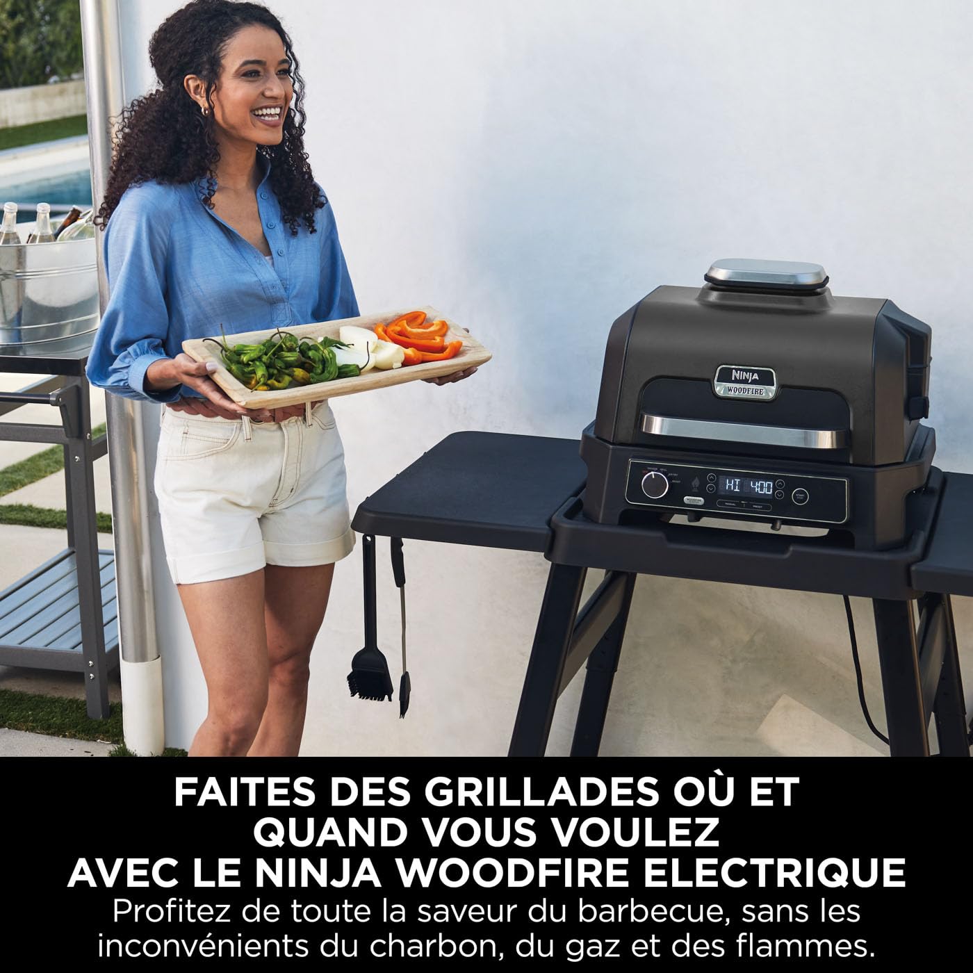 Ninja Woodfire Pro Connect XL BBQ Électrique Grill & Fumoir, Contrôle via App, Sonde Numérique, Grill Extérieur 7-en-1 & Friteuse sans huile, Pellets de Bois, Résistant aux Intempéries, Noir OG901EU