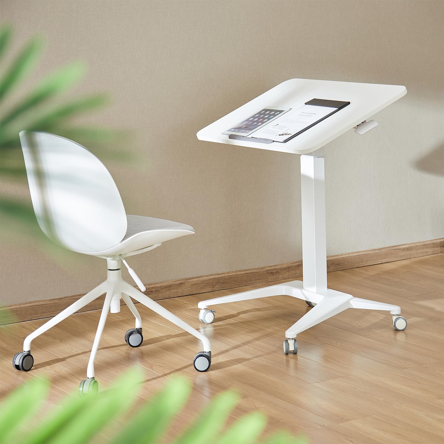 Maclean MC-453 B Table Mobile pour Ordinateur Portable Noir 80 x 52 cm